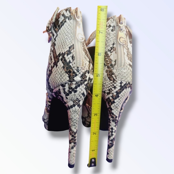 GBG by Guess | Platform Snakeskin Grey & White Heels | Size 7 | 4" Inches | - Picture 9 of 11